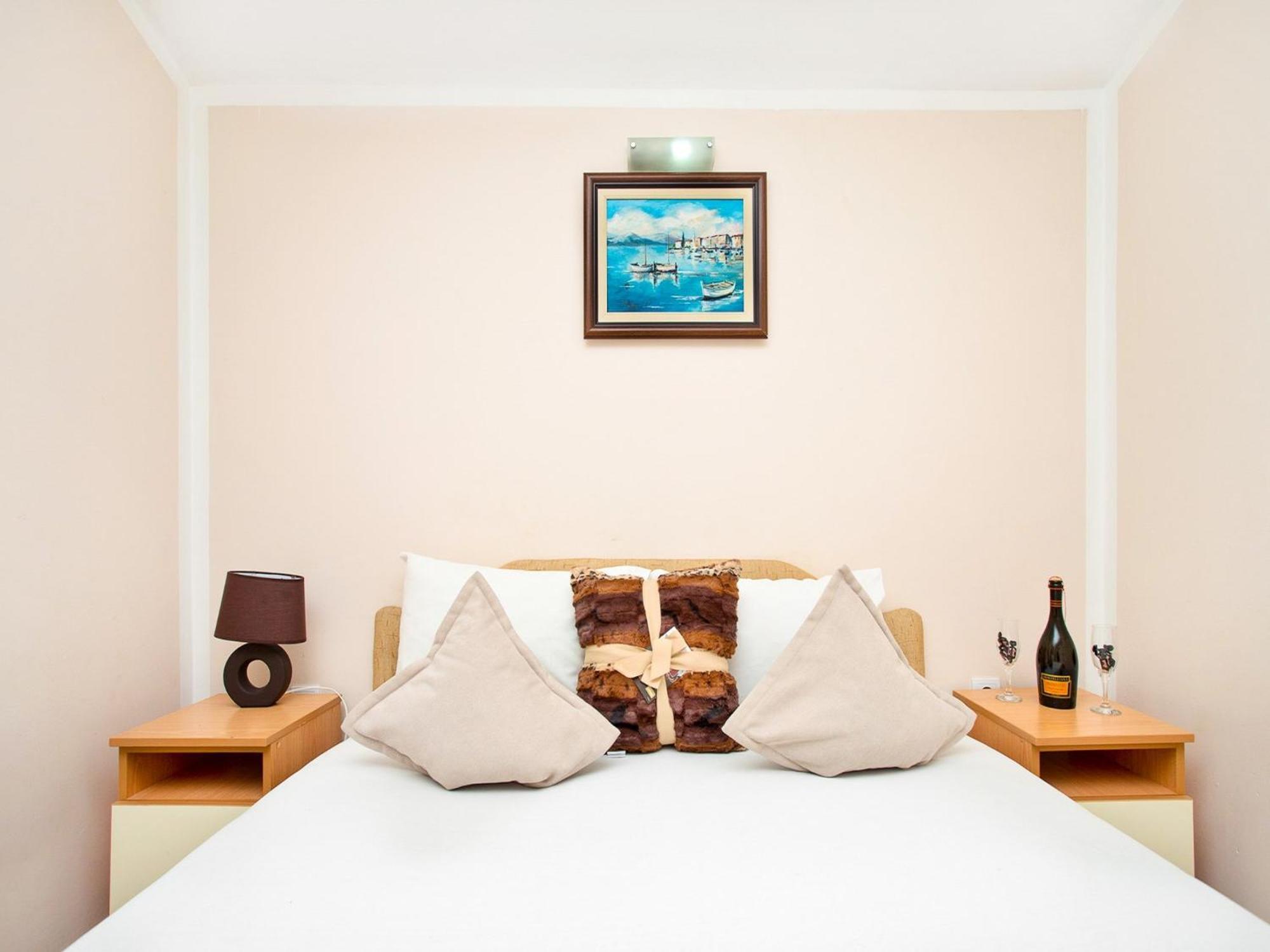 Apartments Mik5 - Famous Beach Jaz Budva Bagian luar foto