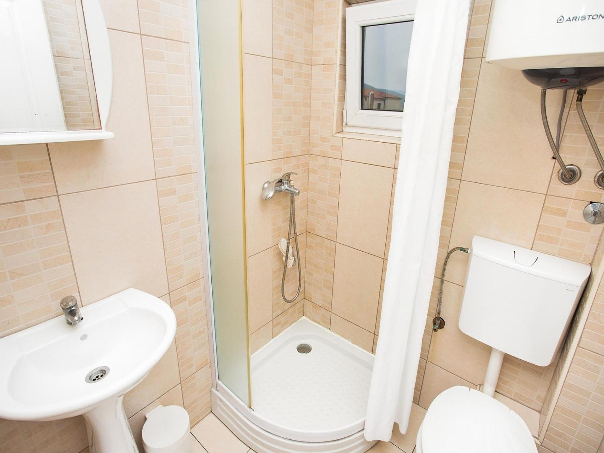 Apartments Mik5 - Famous Beach Jaz Budva Bagian luar foto