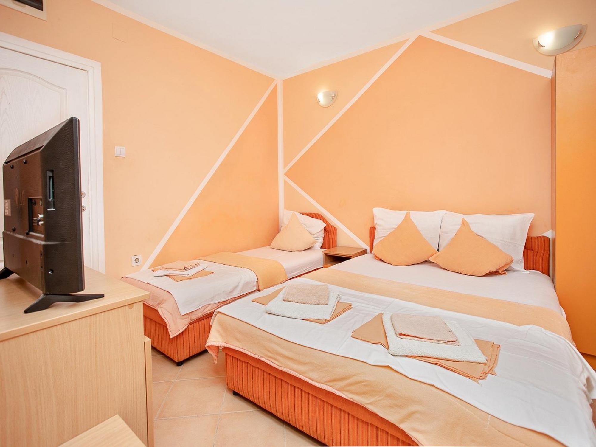 Apartments Mik5 - Famous Beach Jaz Budva Ruang foto